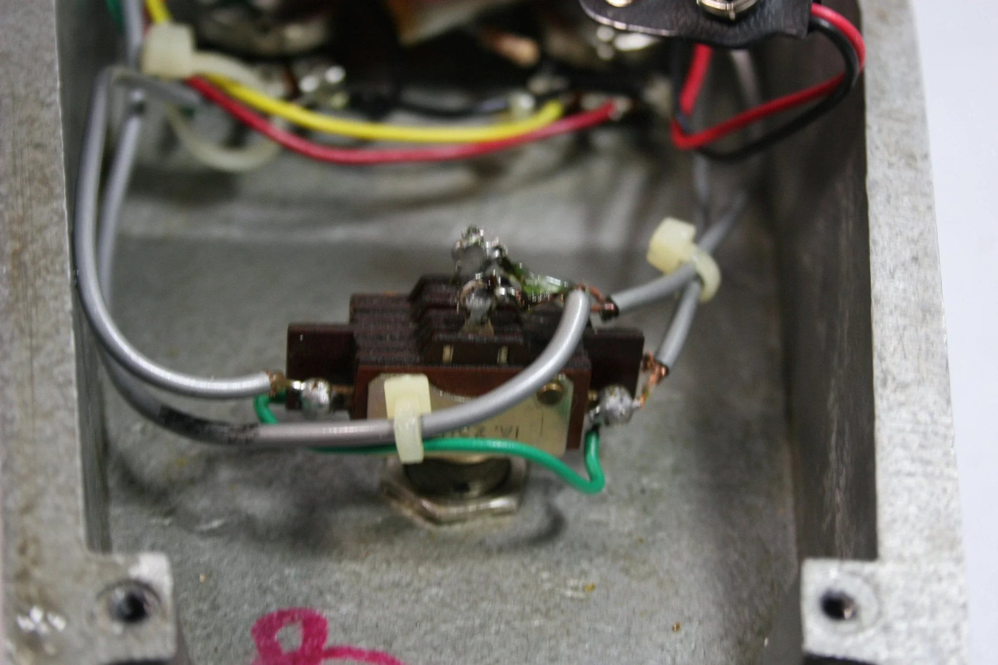 VOX TONE BENDER FUZZ V-828 - Image 8