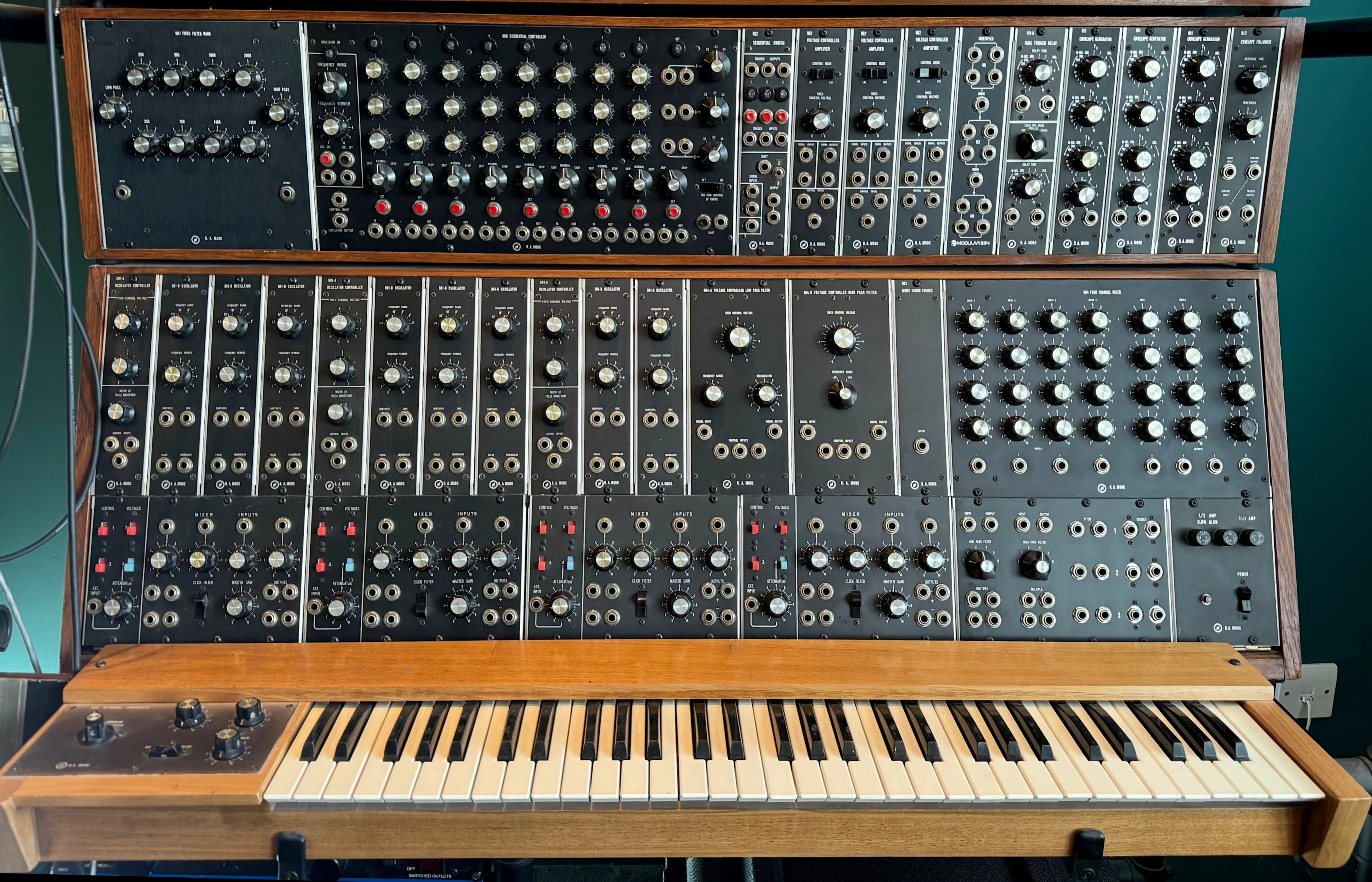 1969 Moog IIIc Vintage Modular Synth & Ribbon Controller - Image 2