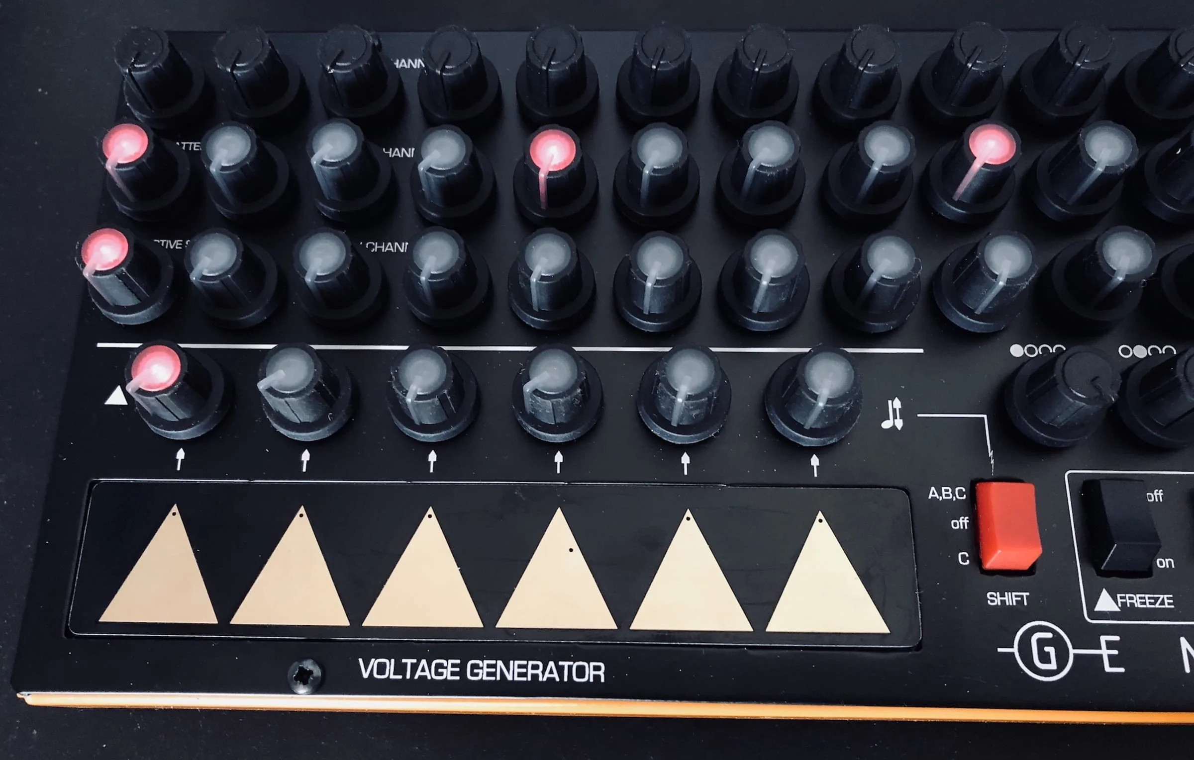 Analogue Solutions Generator - Image 7