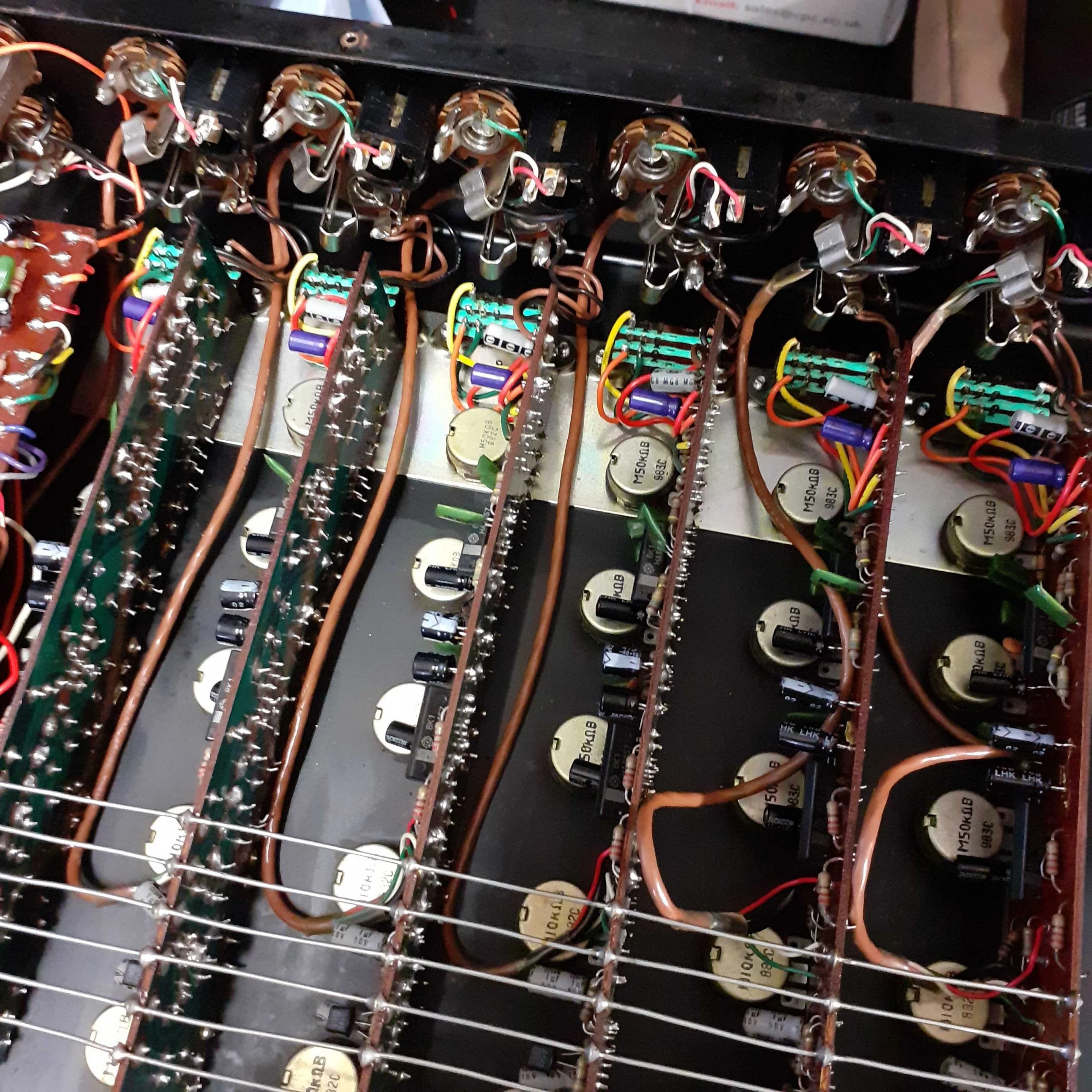 Boss KM-60 Mixer - Image 8