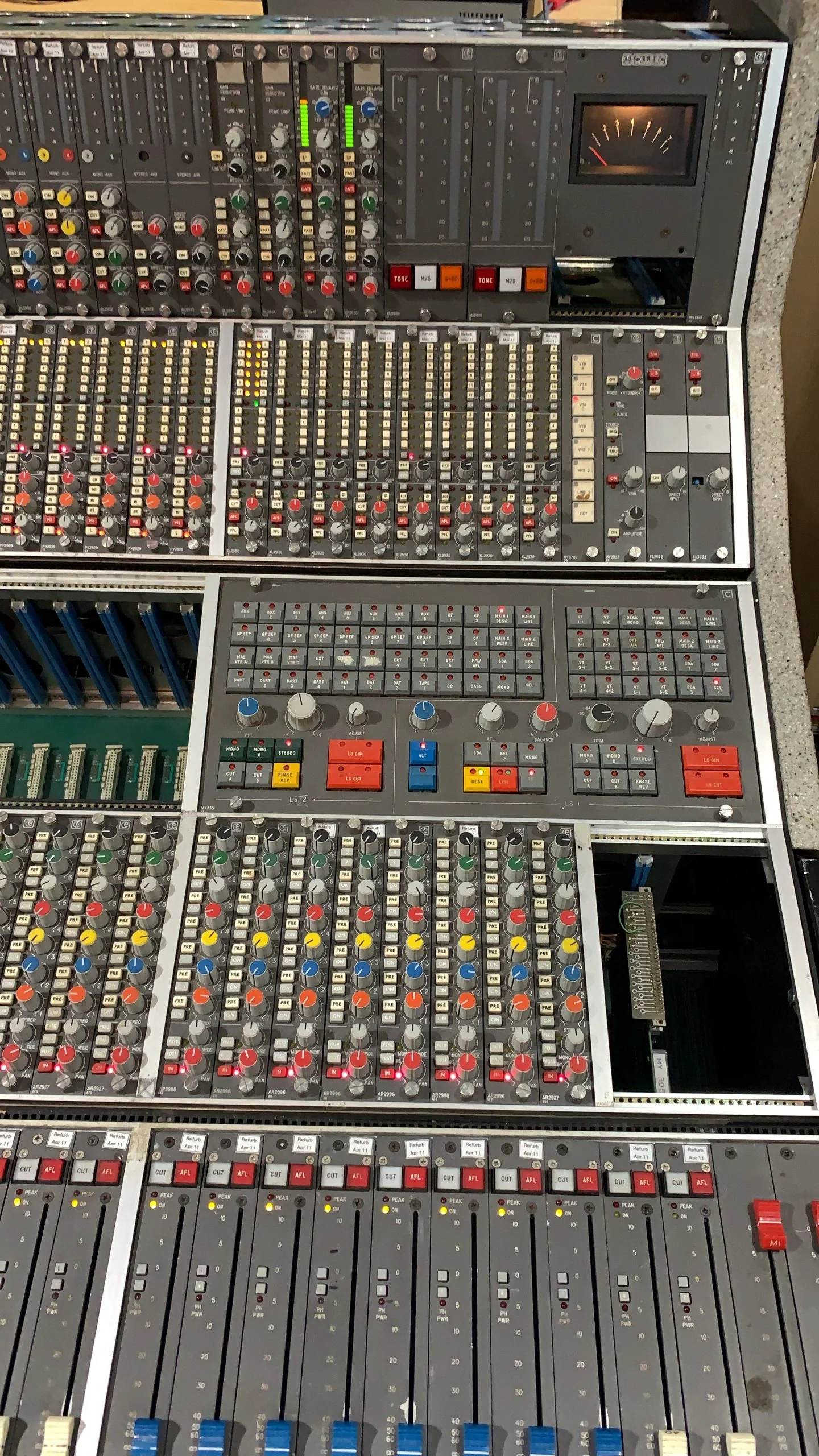 Calrec Q Series 36 Stereo Channel Console & Patchbay - Image 21