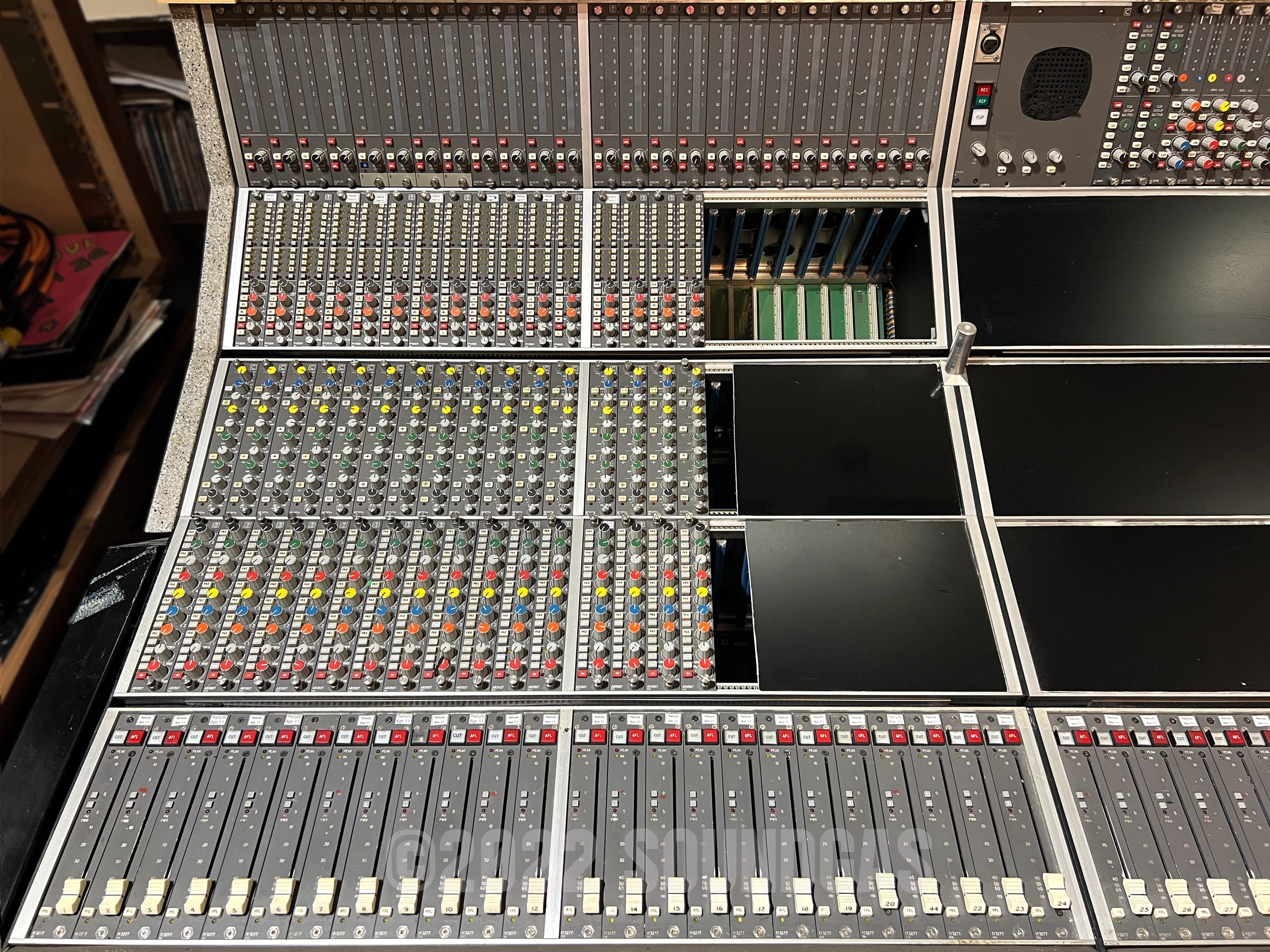 Calrec Q Series 36 Stereo Channel Console & Patchbay - Image 5