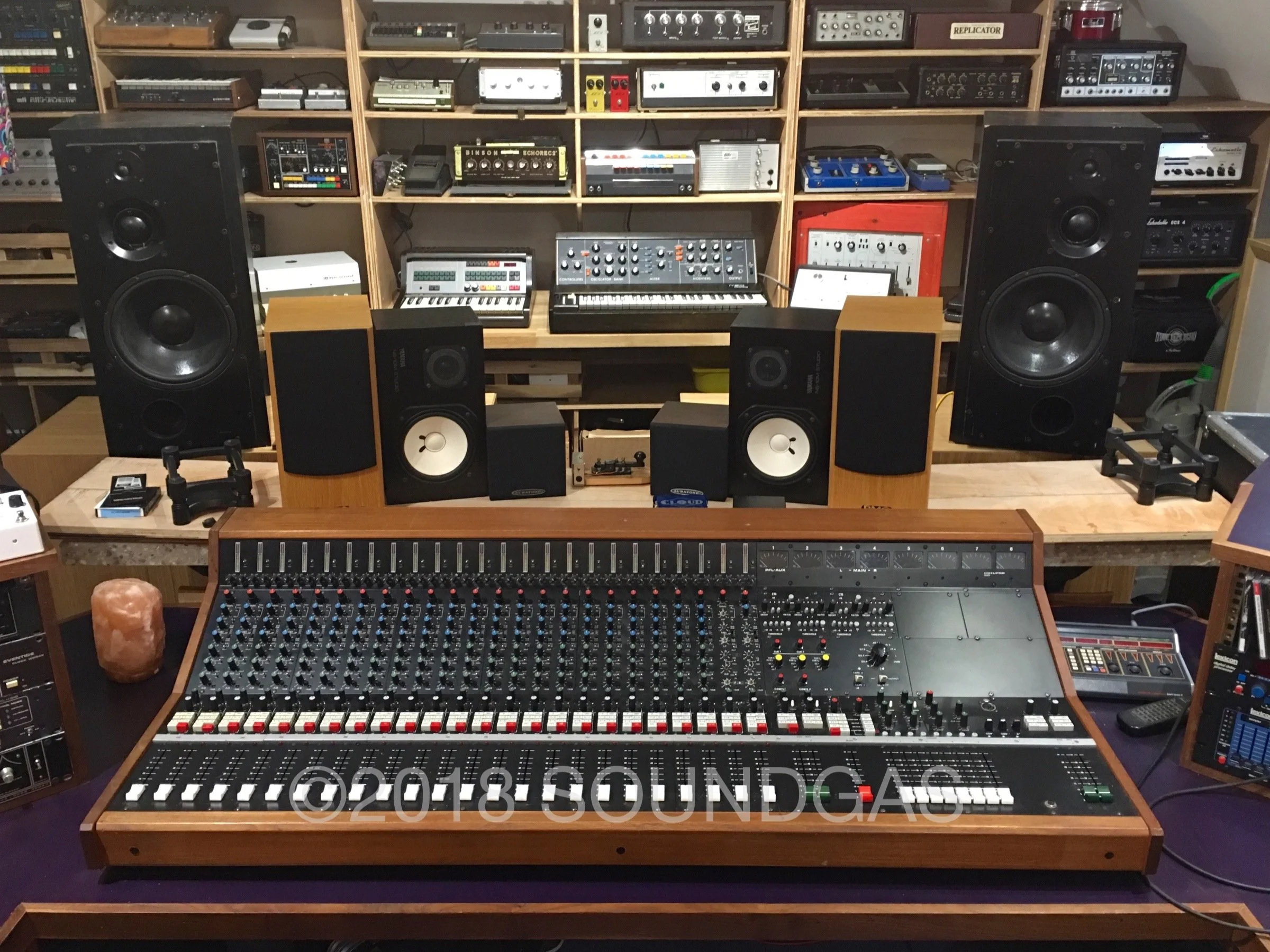 Chilton QM3 - 24-8-2 Mixing console - ex-BBC - Image 6