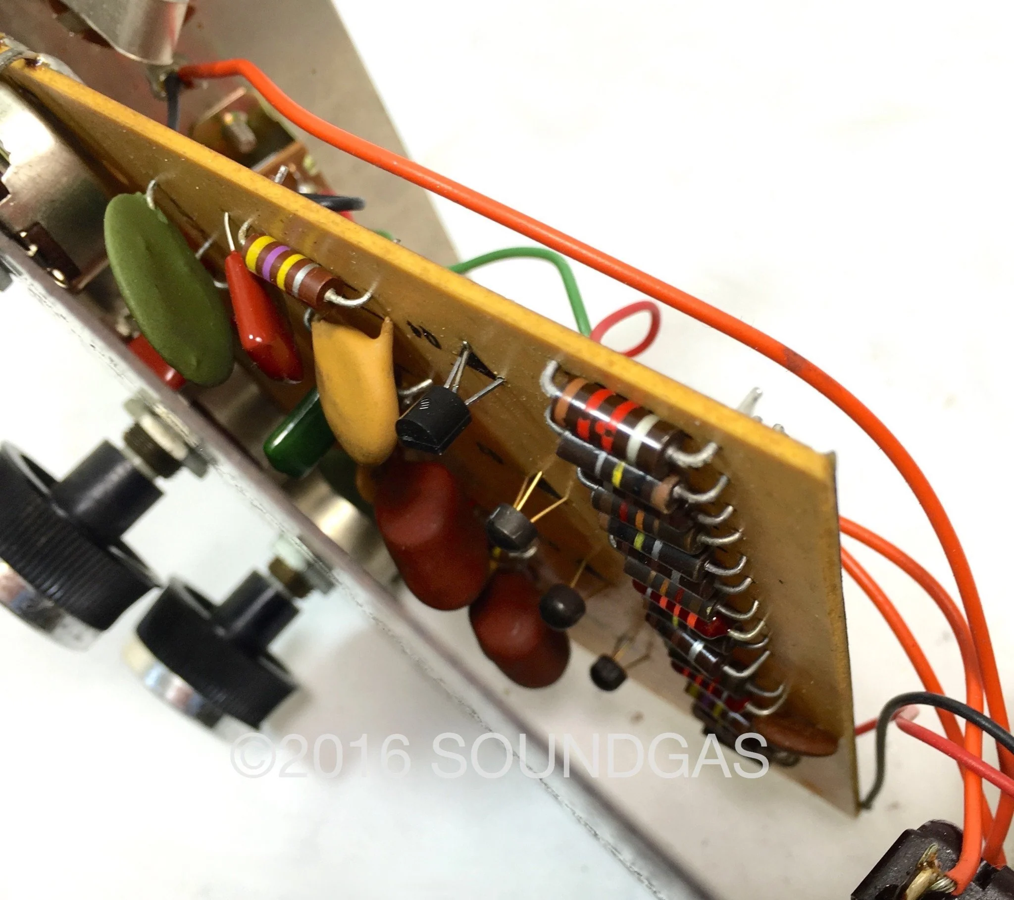 ELECTRO HARMONIX BIG MUFF Pi V2 RAM'S HEAD - Image 4