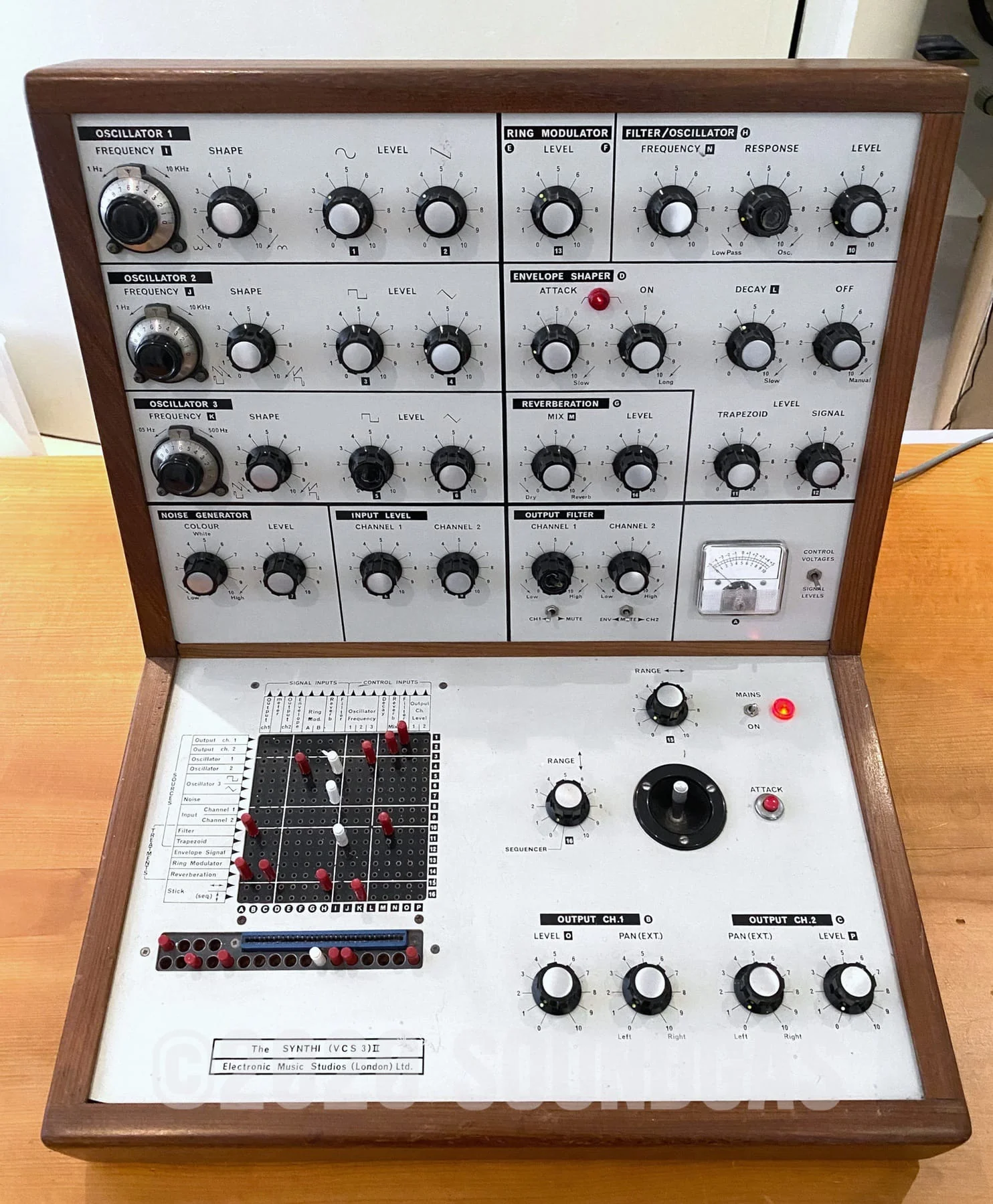 EMS VCS-3 II & DK-1 Keyboard - Image 2