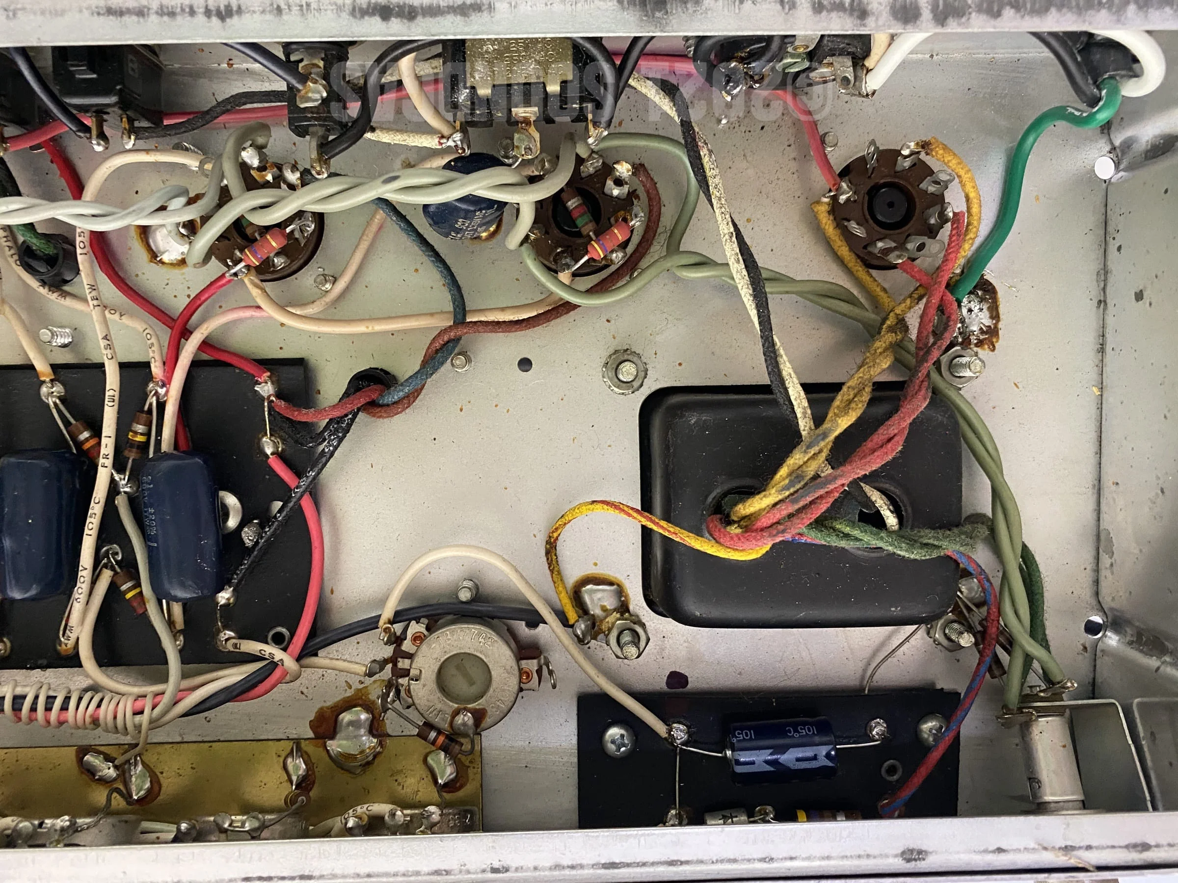 Fender Deluxe Reverb - 1977 - Image 17