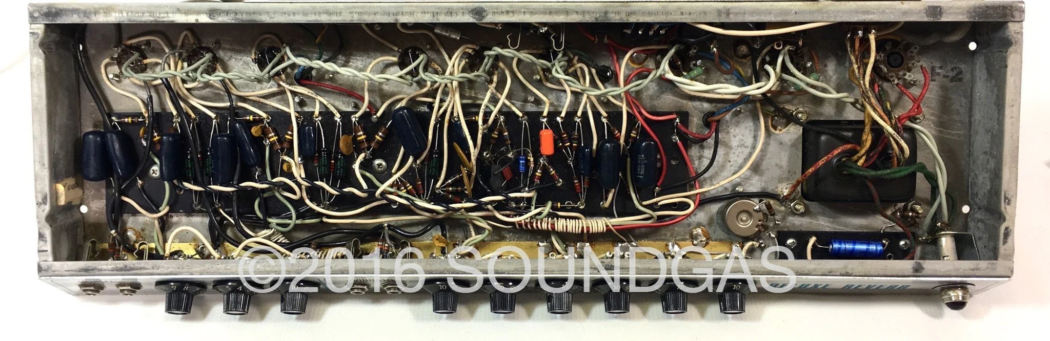 Fender Deluxe Reverb Silverface 1977 - Image 16
