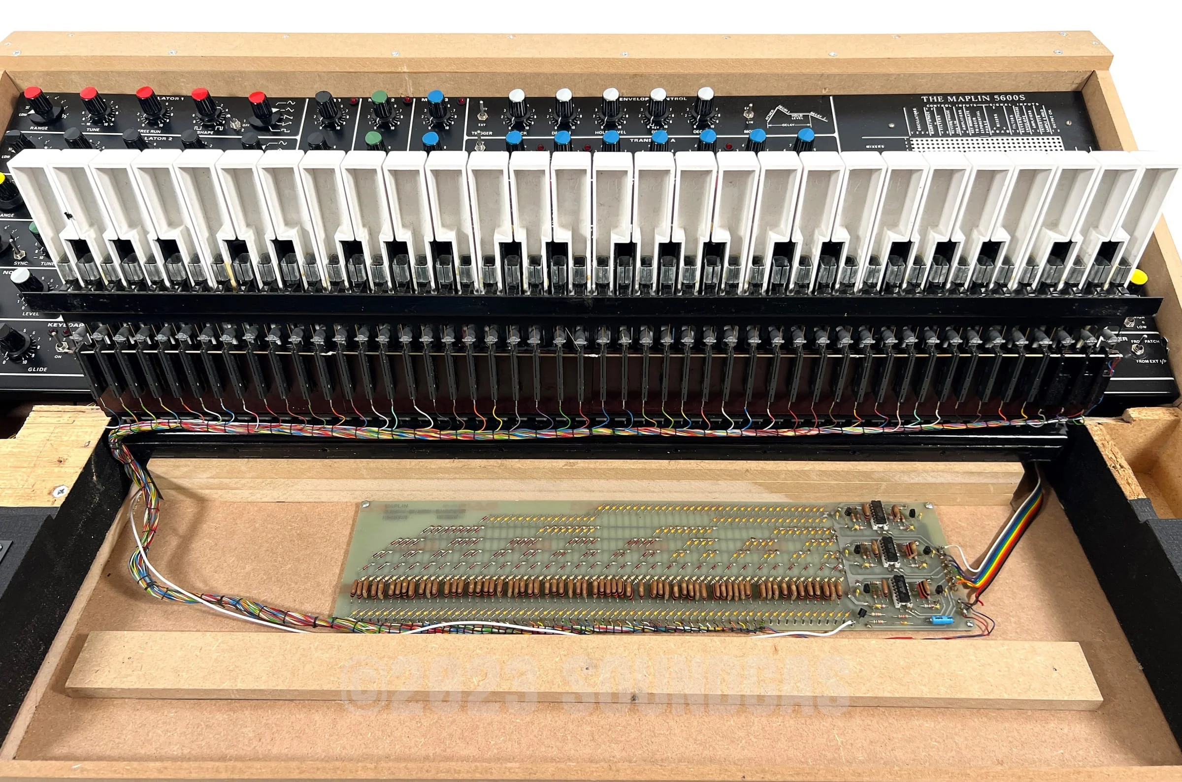 Maplin 5600S Analog Synthesizer - Image 10