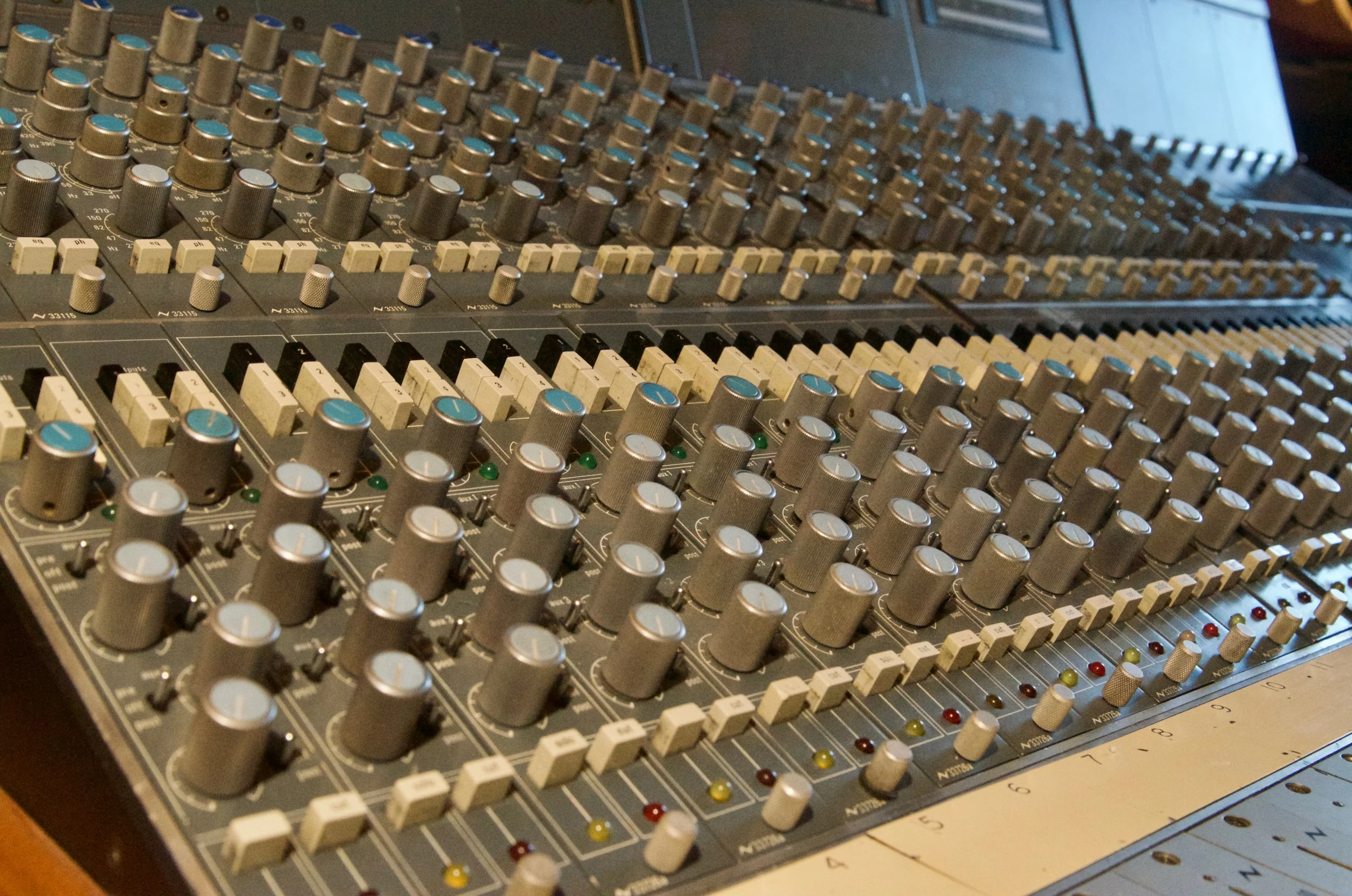 Neve 5315 Console (1977) - Image 3