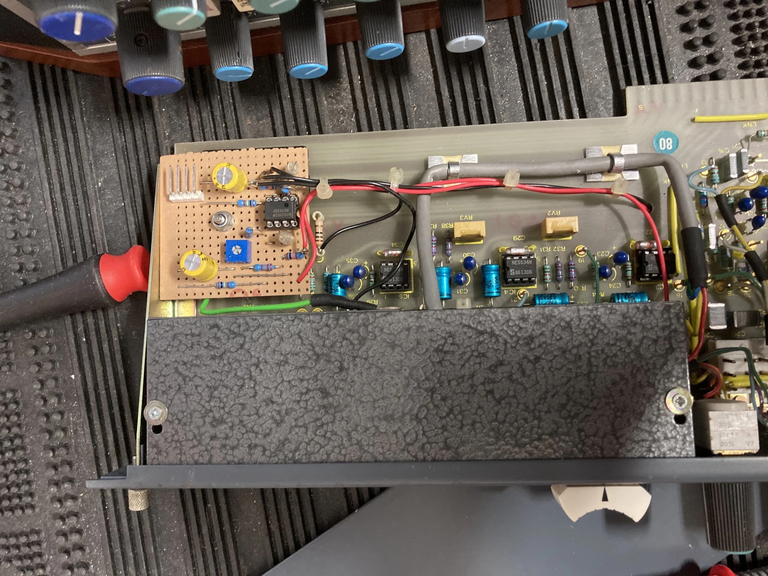 Neve 5442 Desktop Mixer - Image 18