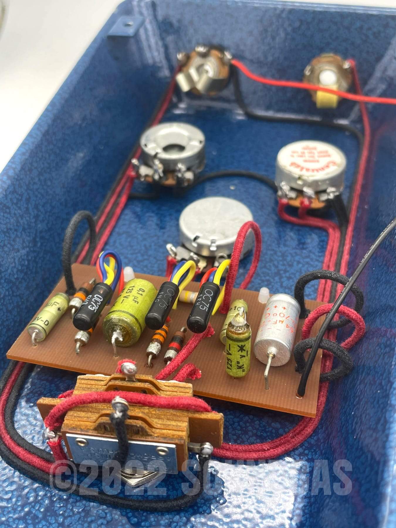 R2R Electric Aged Supa MKII Fuzz 1962 Norelco - Image 13