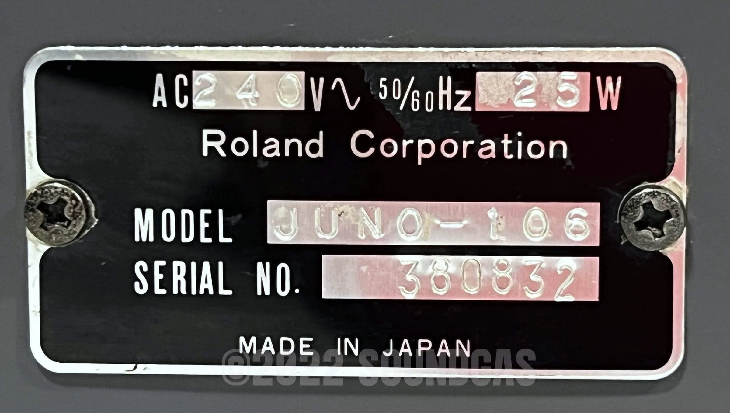 Roland Juno-106 - Image 12