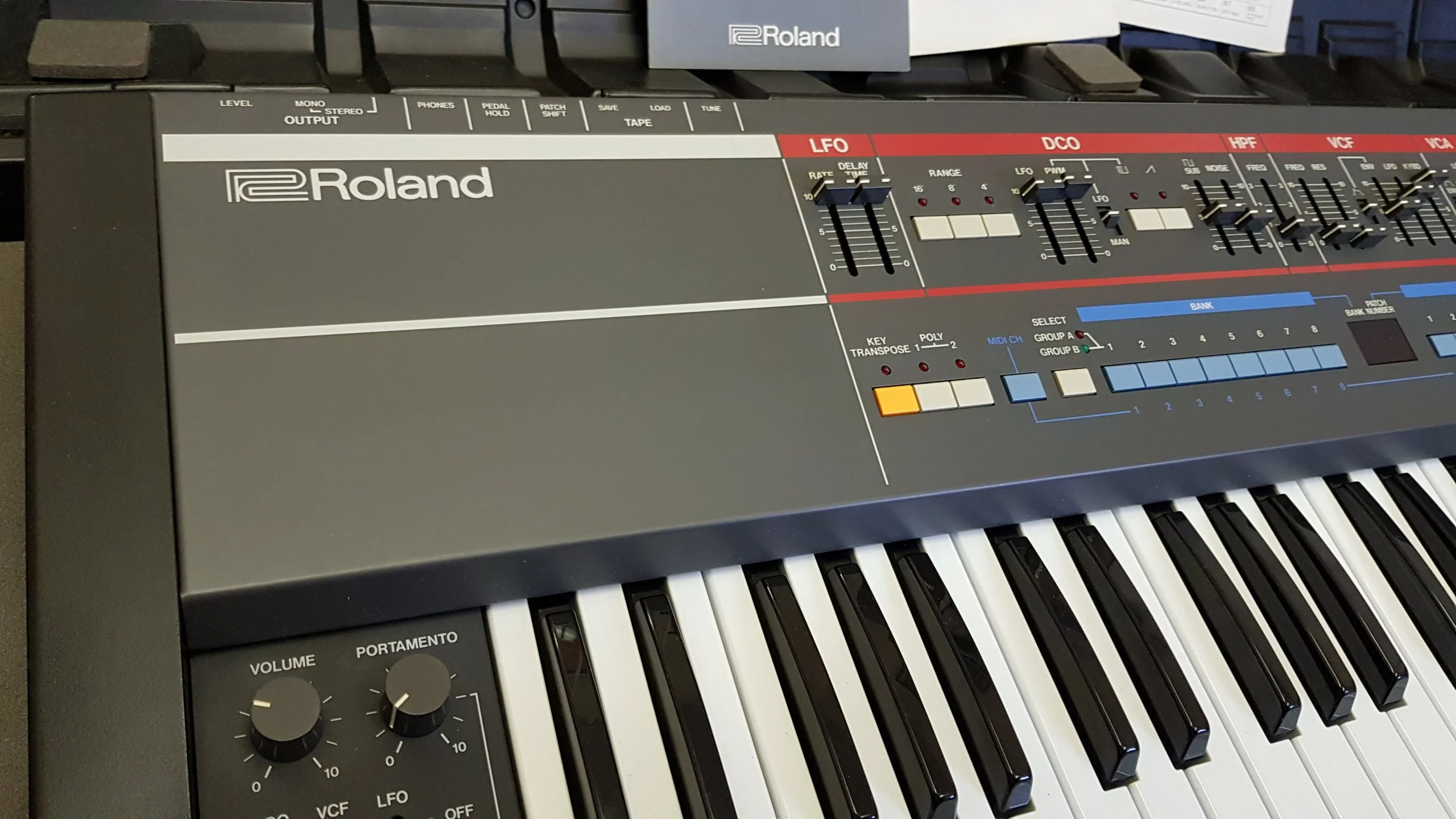 Roland Juno-106 - Image 4