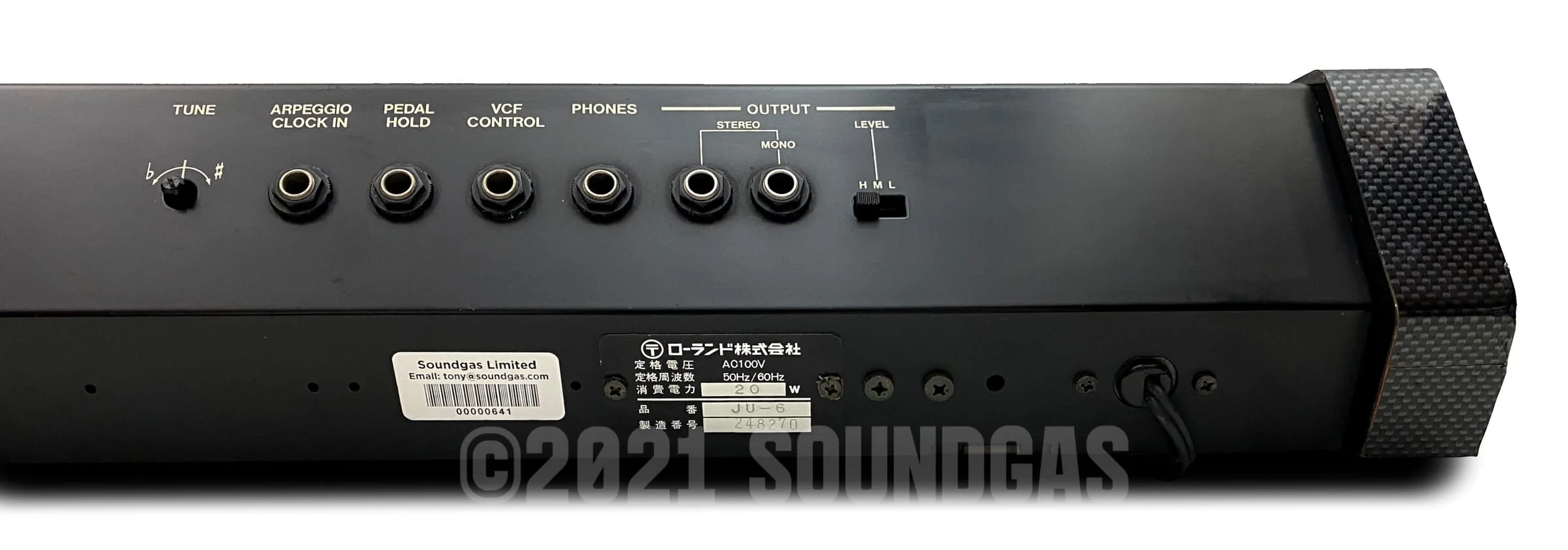 Roland Juno-6 - Image 10