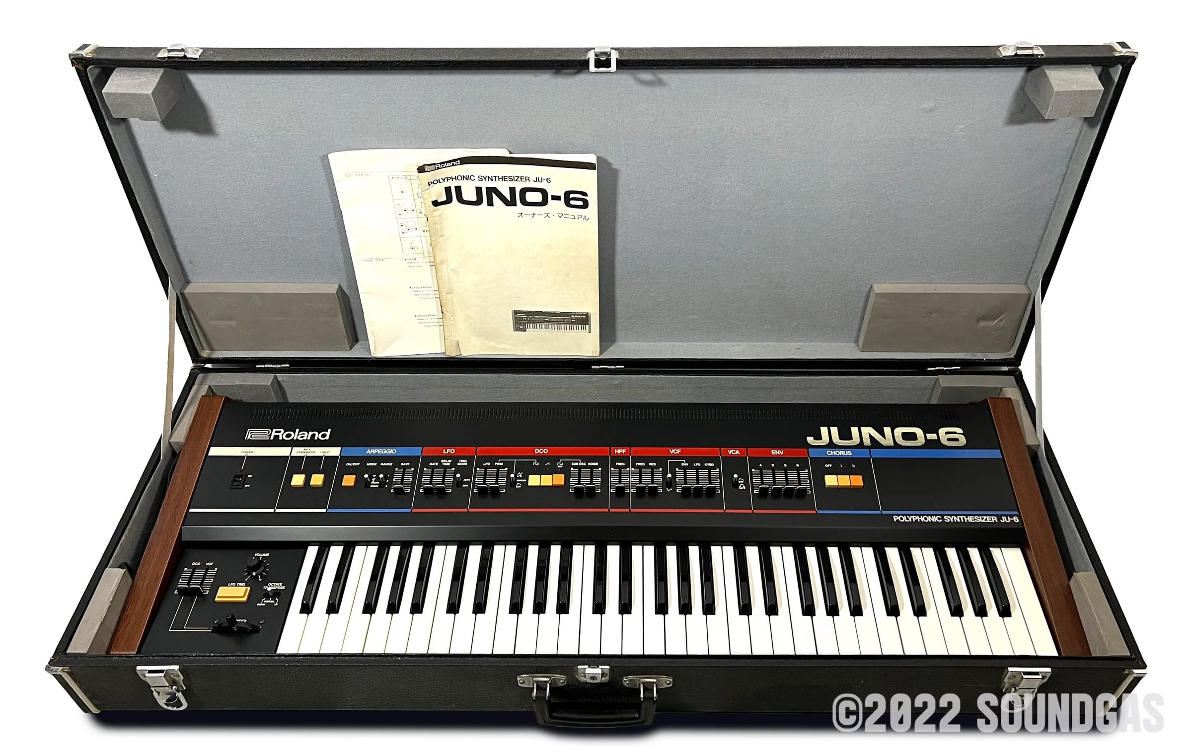 Roland Juno-6 - Image 14