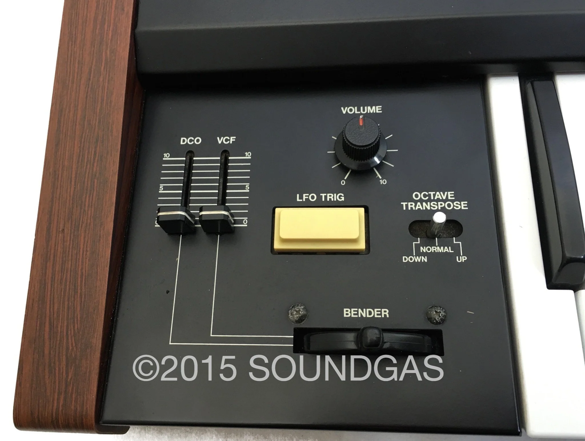 ROLAND JUNO 60 - Image 6