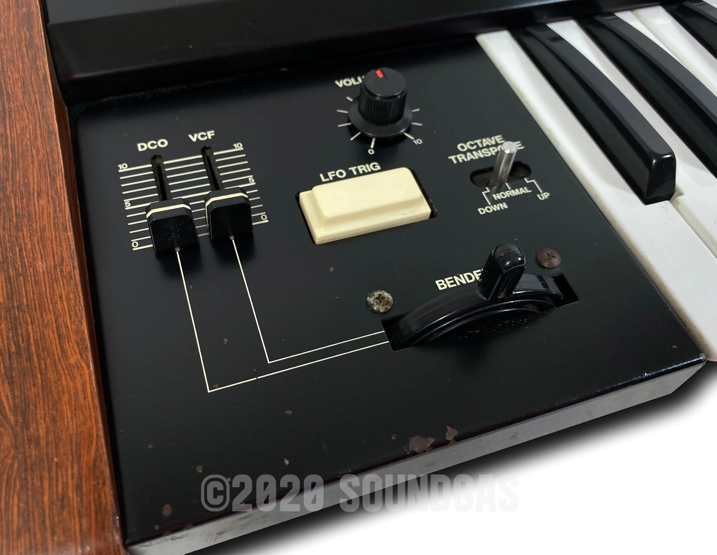 Roland Juno-60 - Image 6