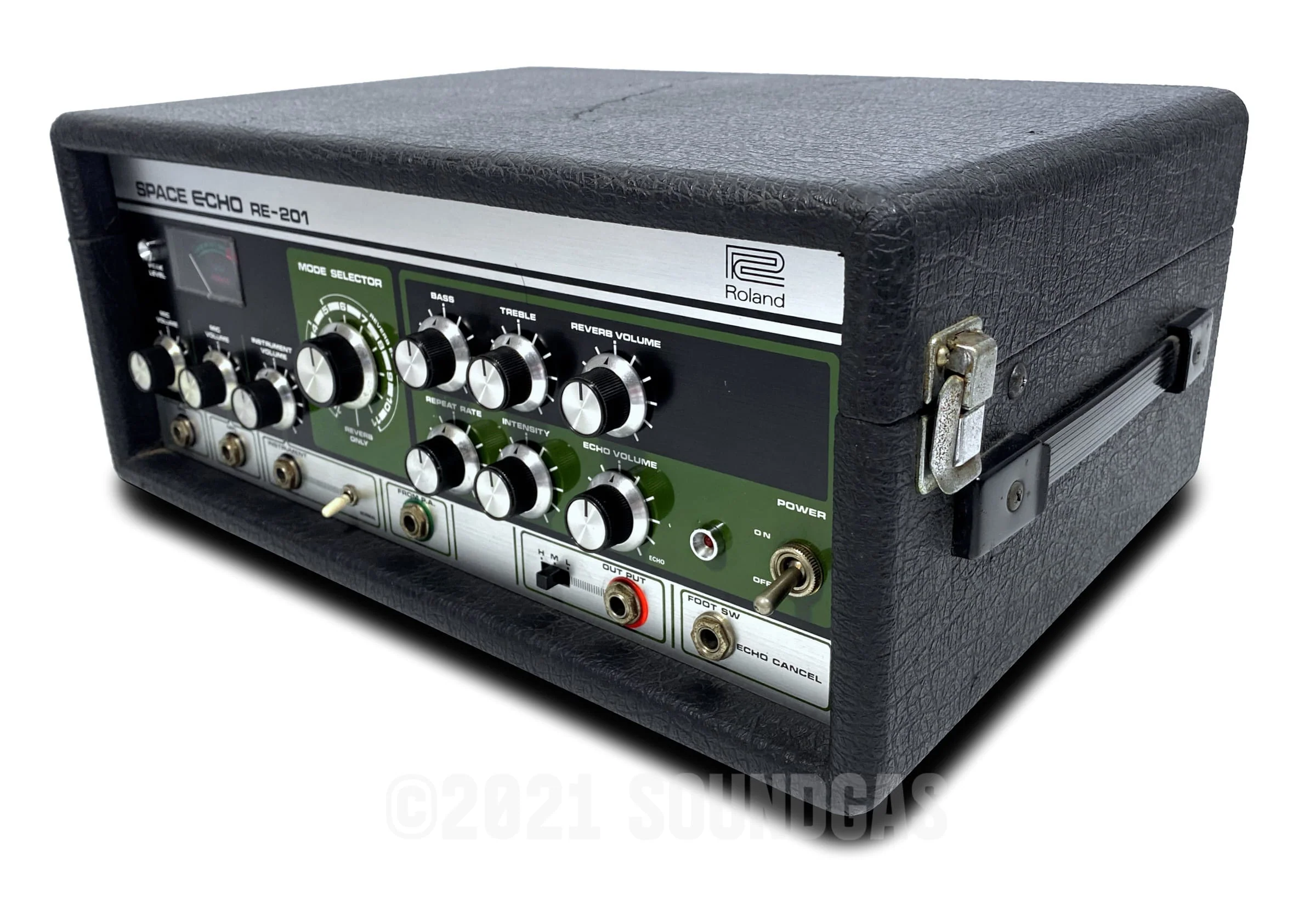 Roland RE-201 Space Echo, Early Preamp Mod - Image 4