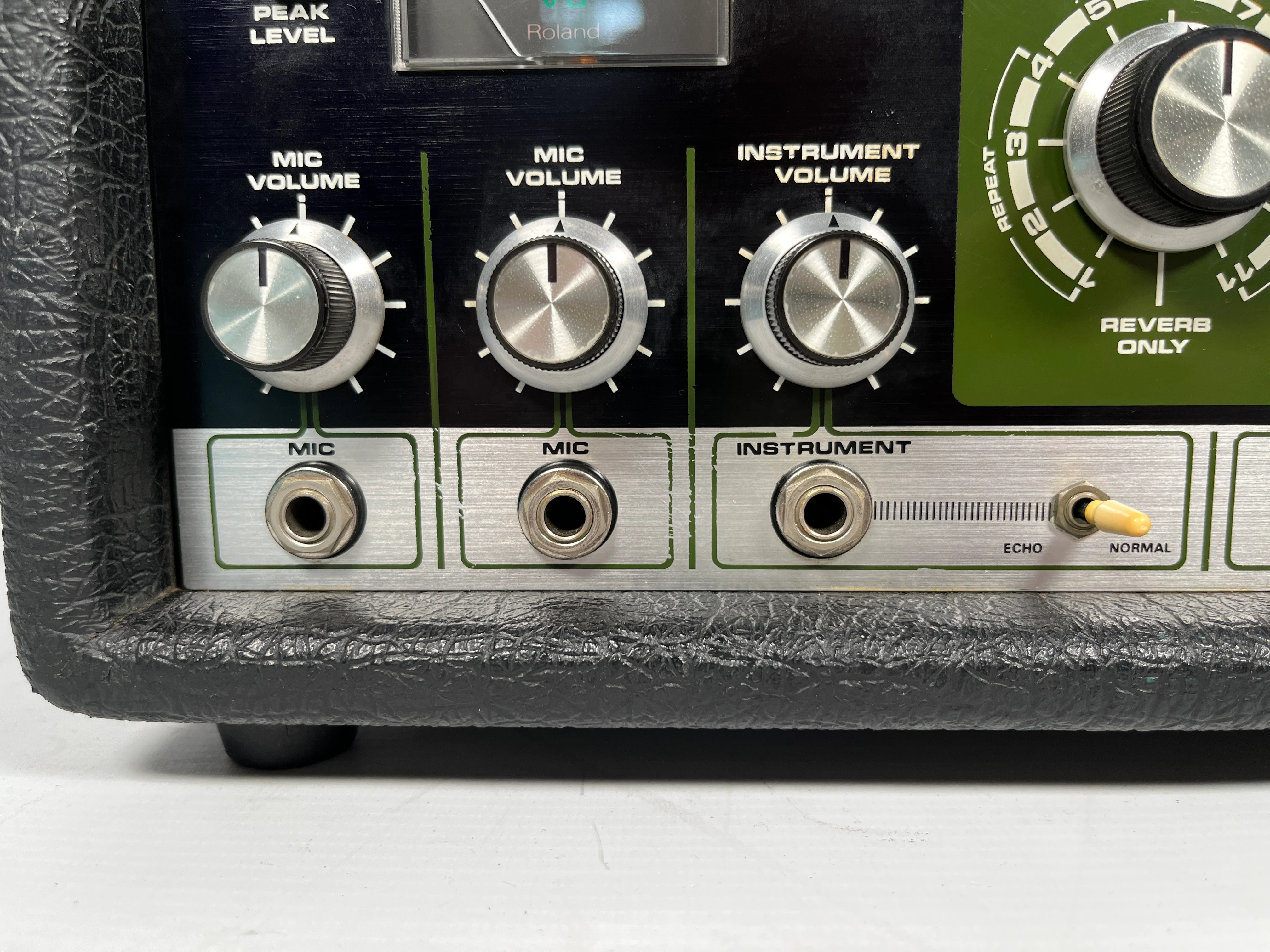 Roland RE-201 Space Echo, Early Preamp Mod, Zero Head Gain - Image 10