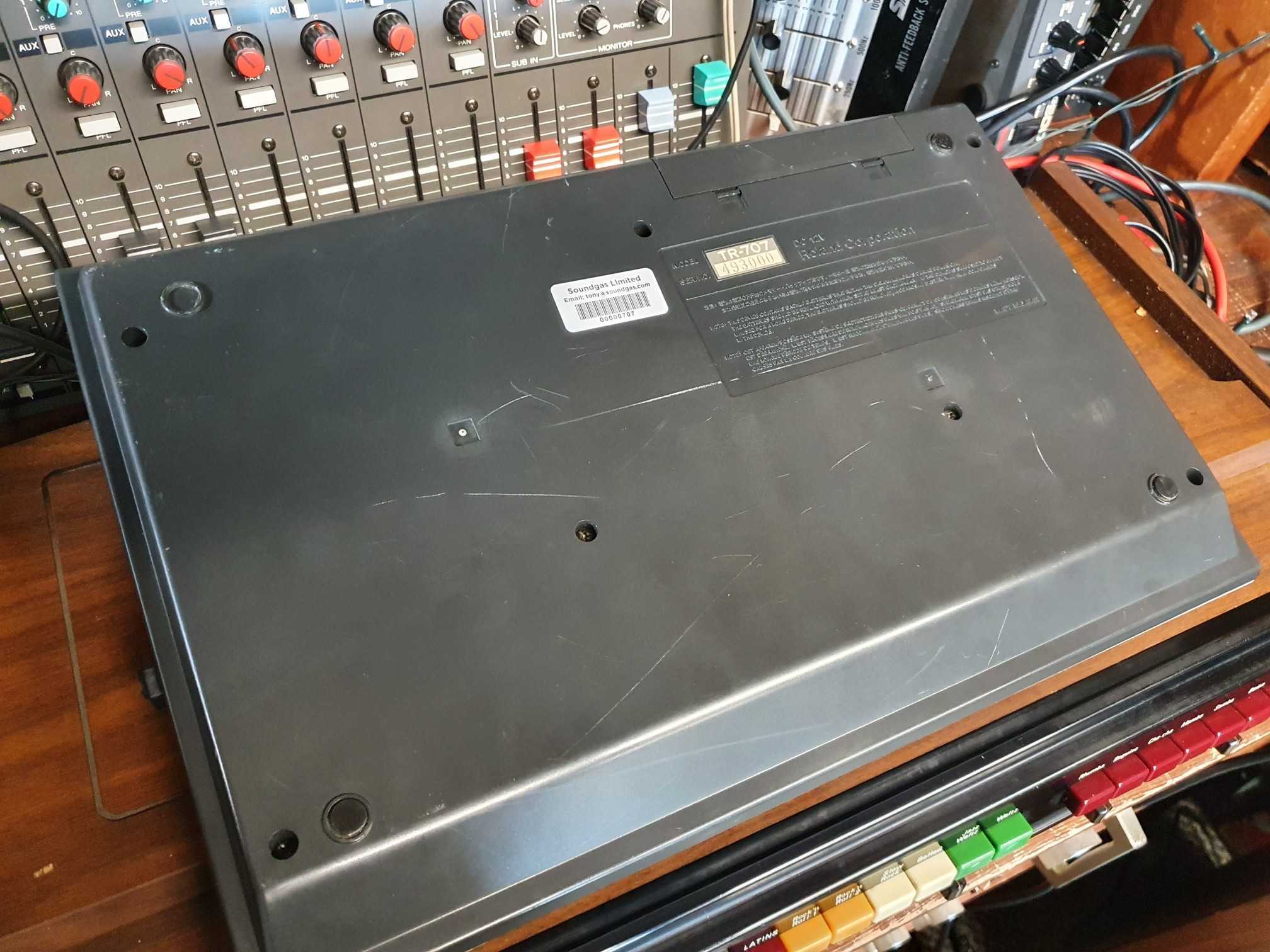 Roland TR-707 Circuitbent + Expanded (727 808 909, 4 Soundgas Banks) - Image 6