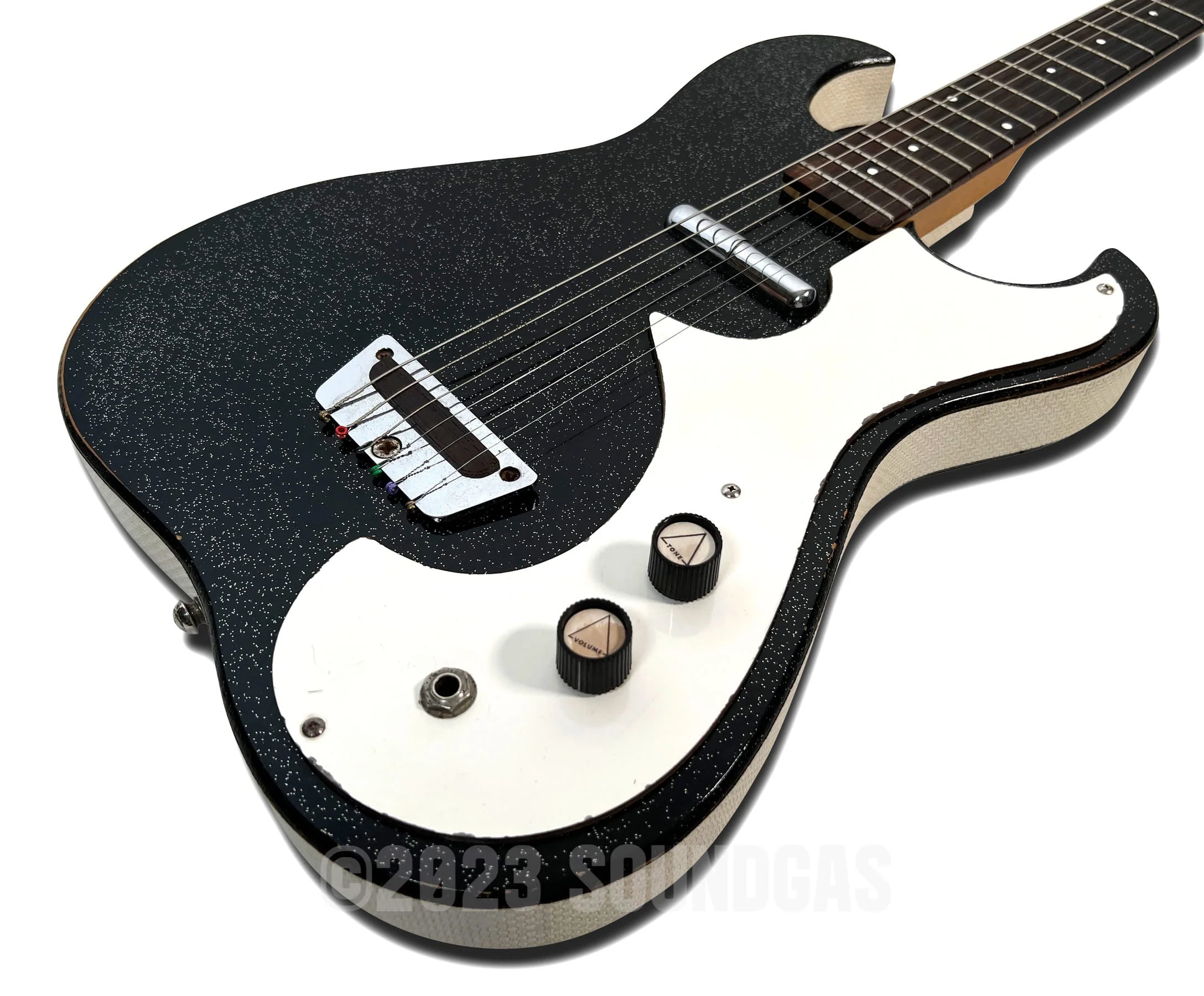 Silvertone 1448 Amp In Case Guitar c1965 - Image 13