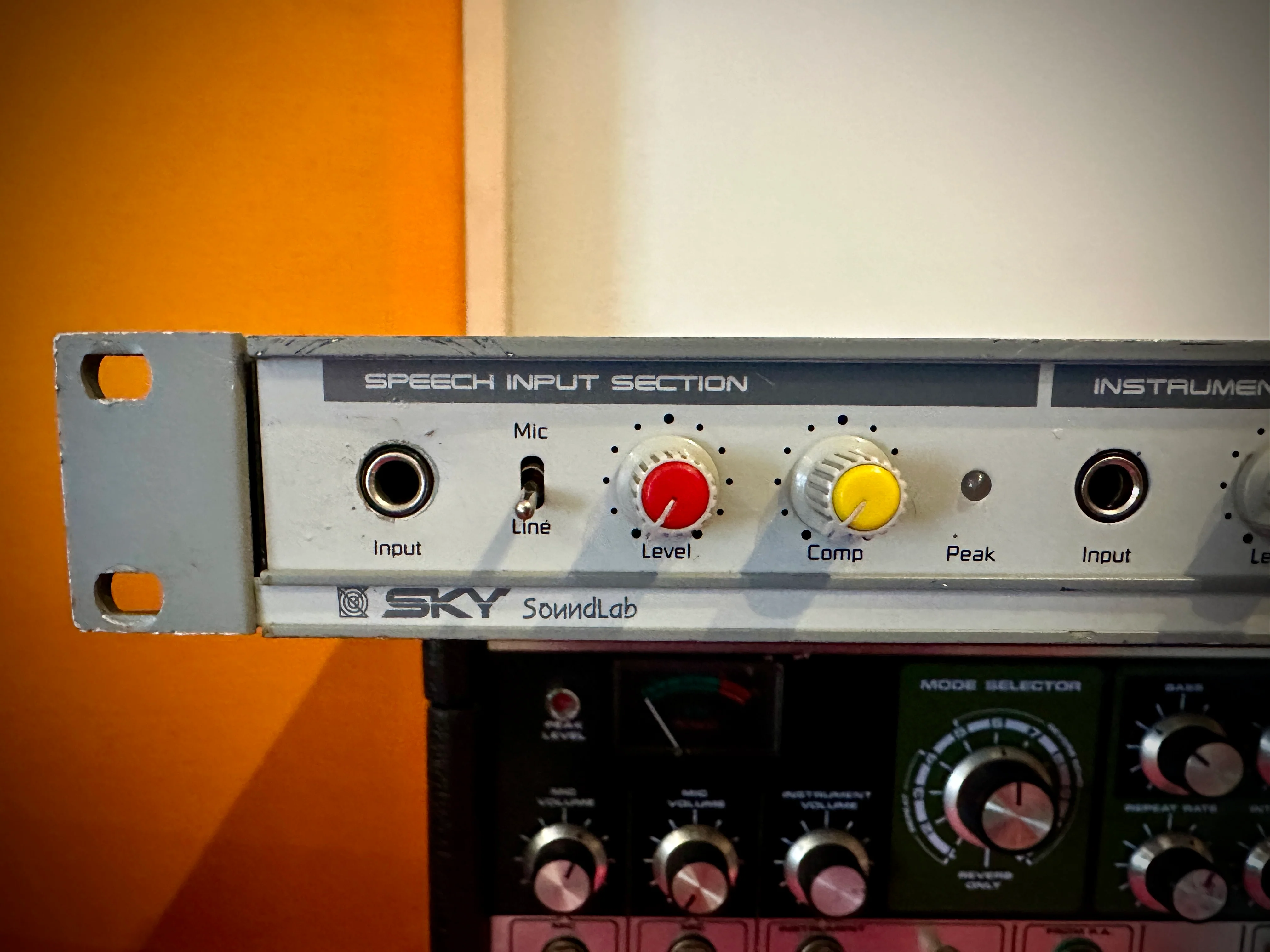 Sky / Seekers Voice Spectra Vocoder - Image 2