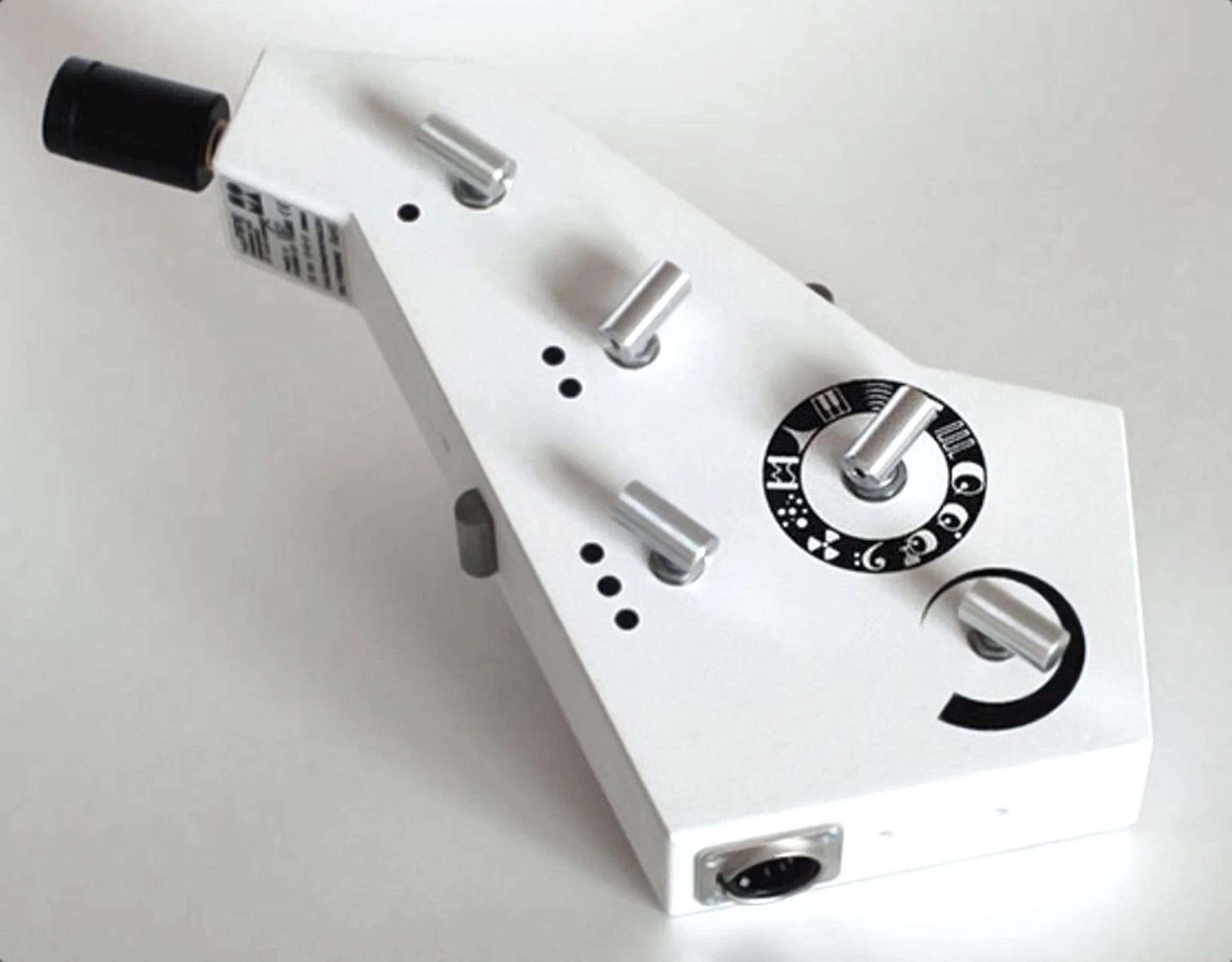 Soma Laboratory Pipe Dynamic FX Processor / Synthesizer (2 Colours) - Image 10