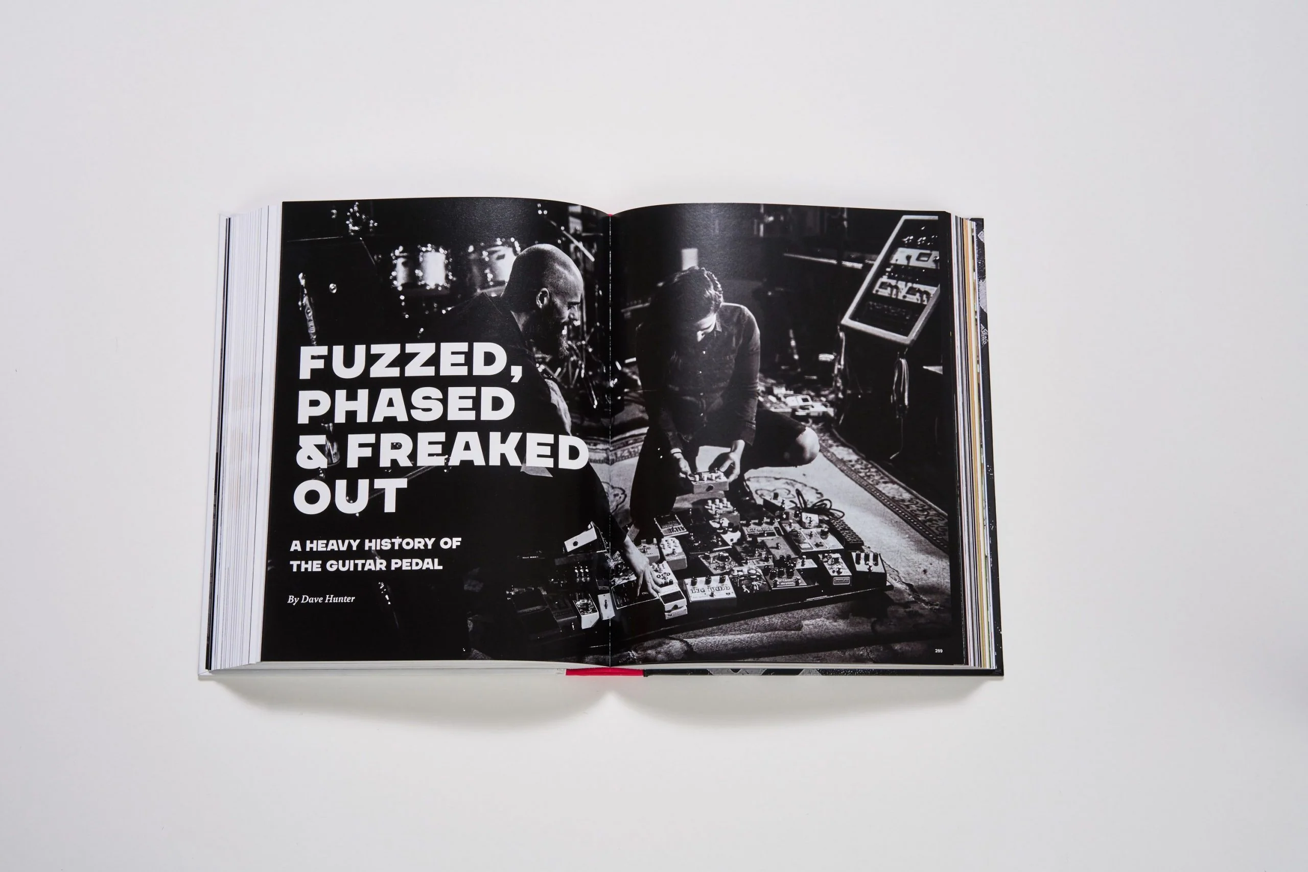 Stompbox: 100 Pedals of the Worlds Greatest Guitarists [Second Trade Edition] - Image 6
