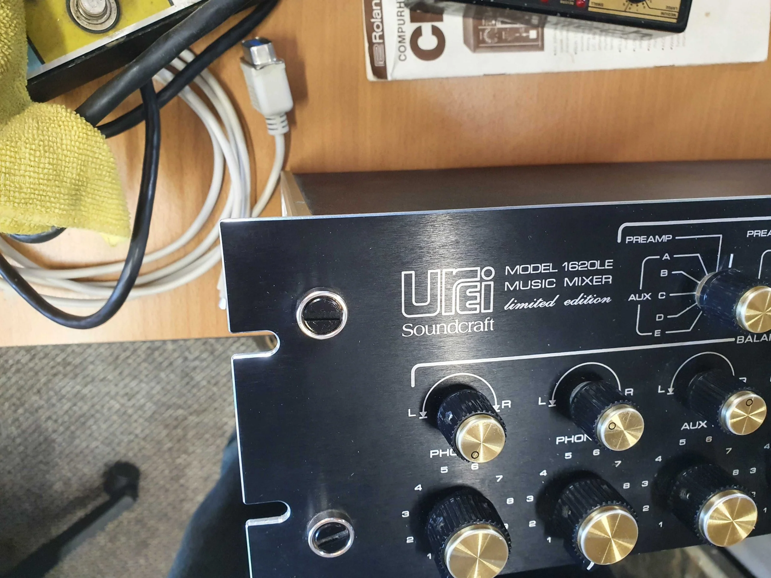 Urei-Soundcraft Model 1620LE Mixer - Image 9