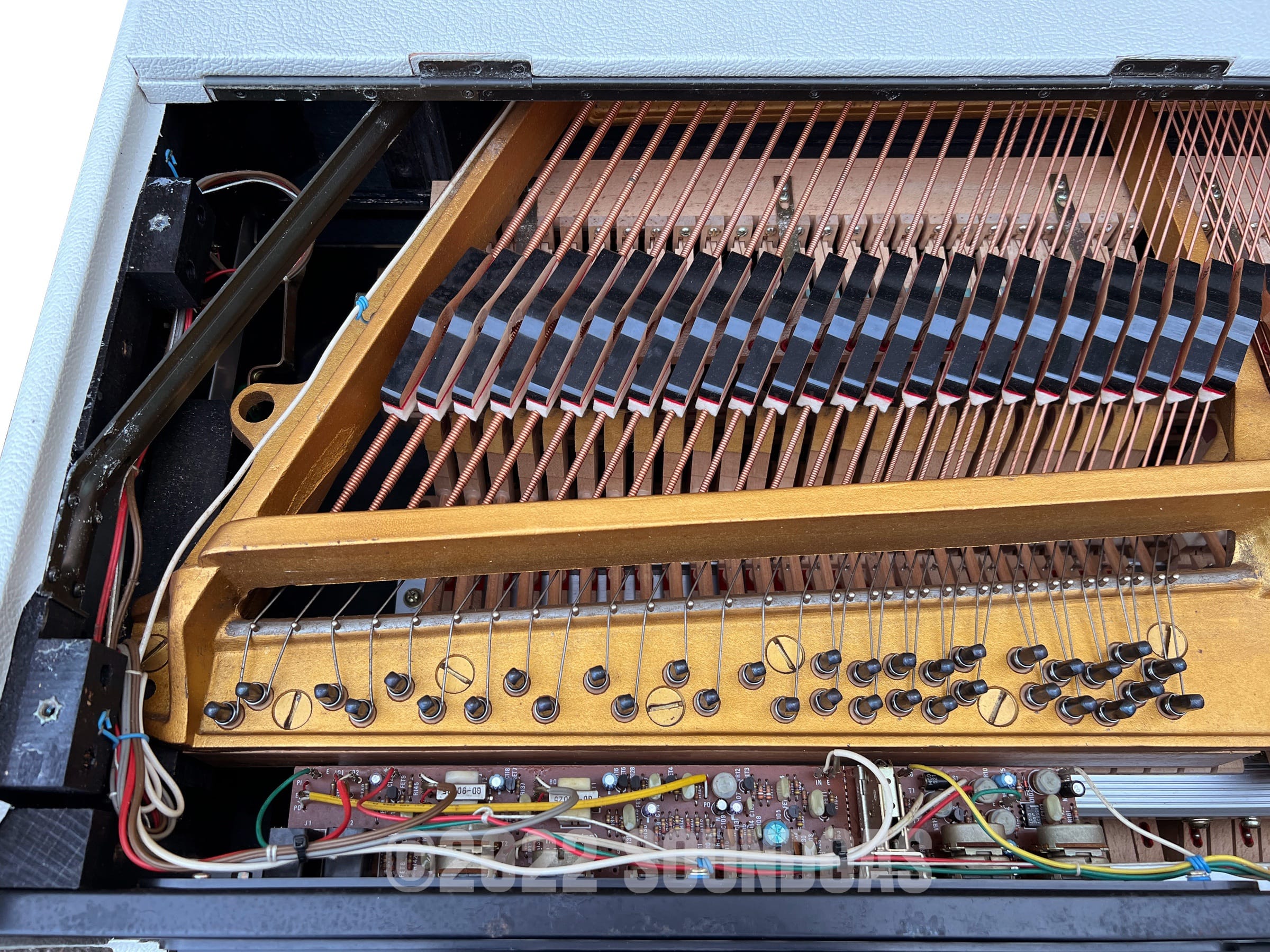Yamaha CP-70B Electric Grand Piano - Image 11
