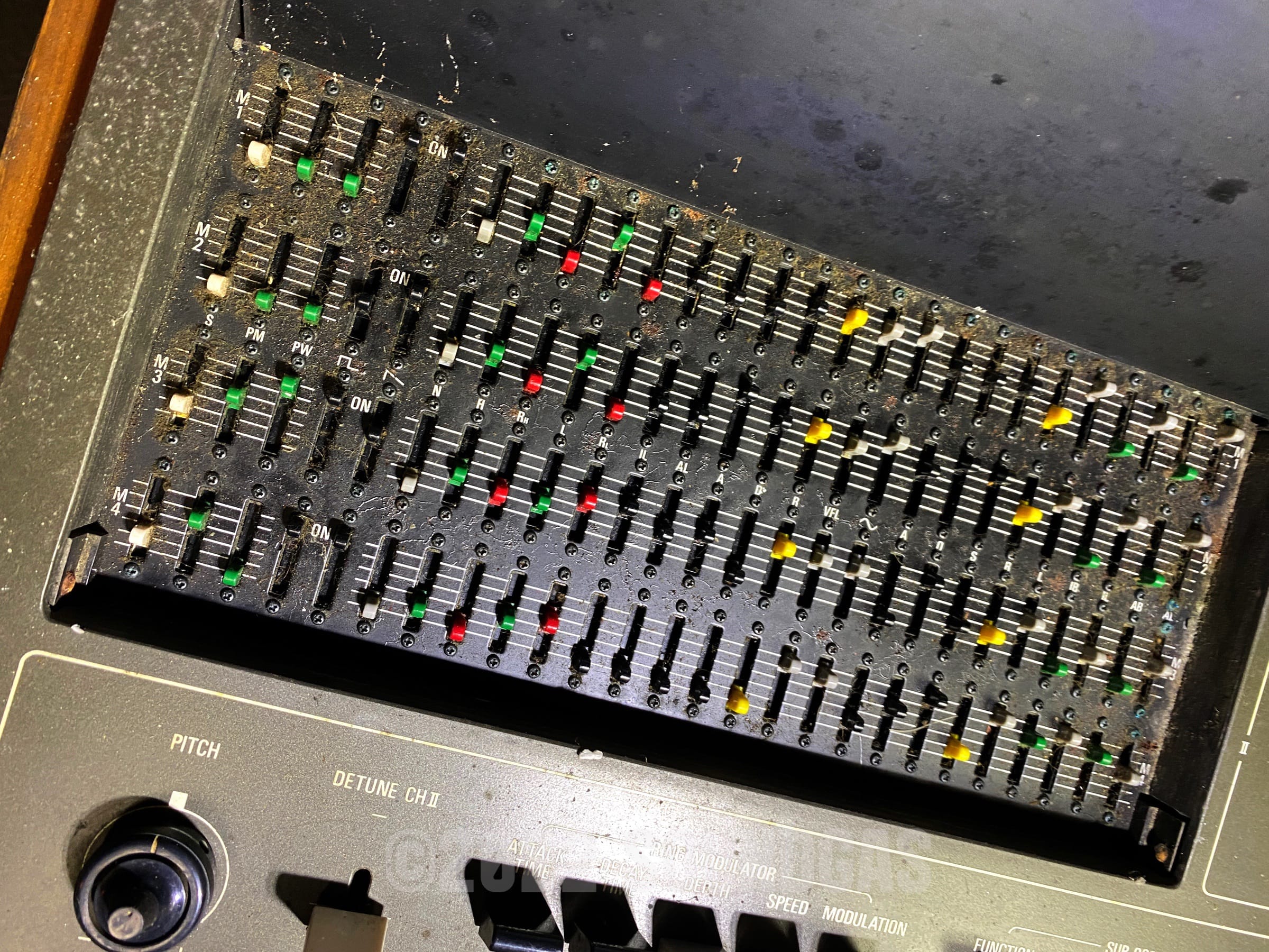 Yamaha CS-80 (Number 1: 'Barn Find') - Image 4